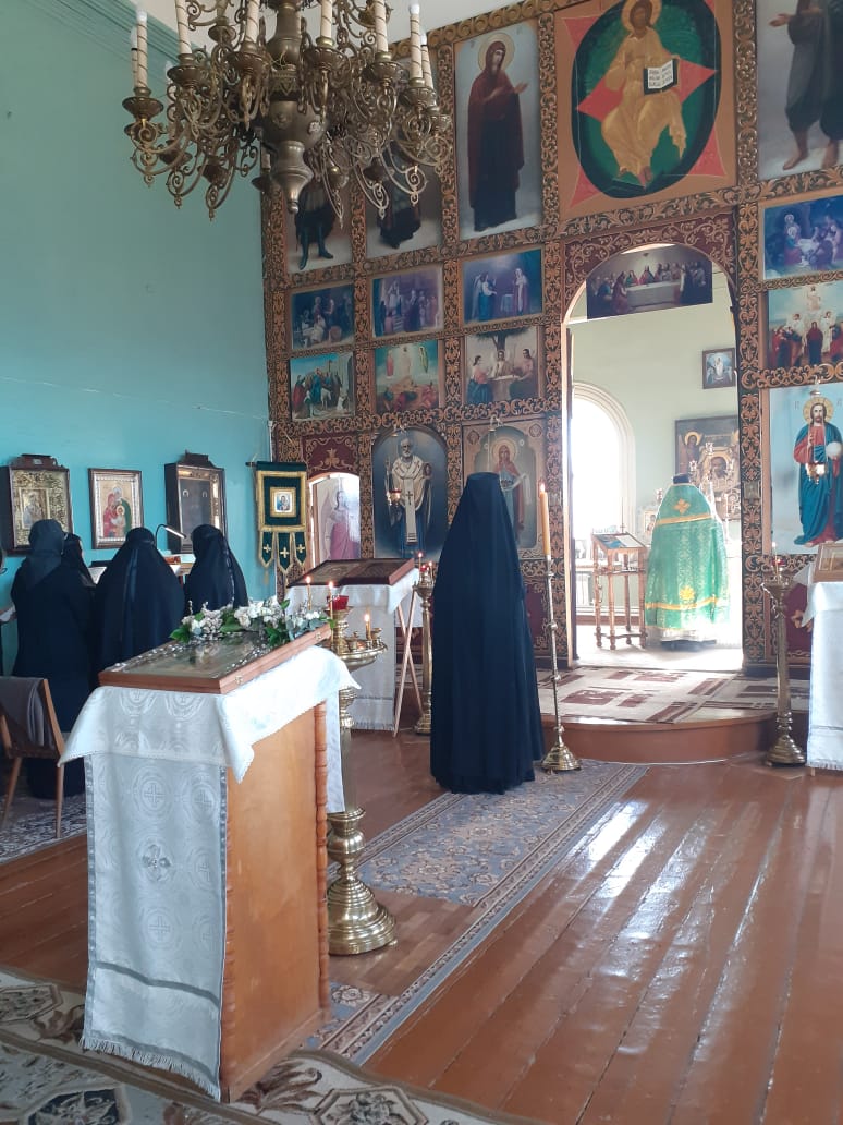 Литургия в праздник Входа Господня в Иерусалим 17 апреля 2022