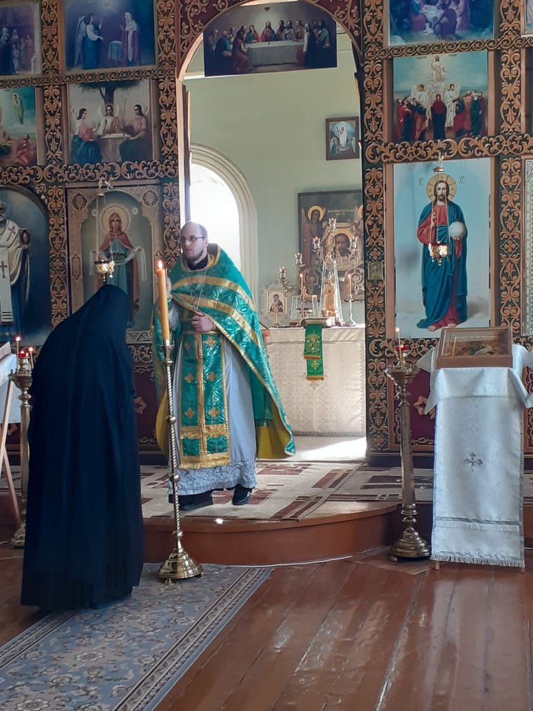 Литургия в праздник Входа Господня в Иерусалим 17 апреля 2022