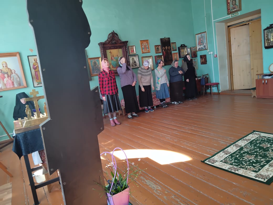 Вечерня (вынос Святой Плащаницы) 14 апреля 2023