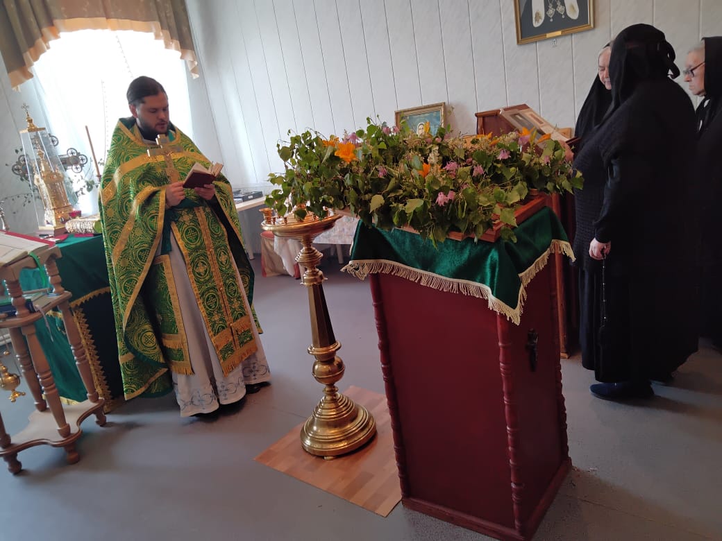 Божественная Литургия 5 июня 2023