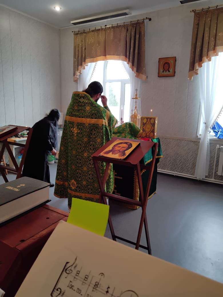 Божественная Литургия 12 сентября 2023