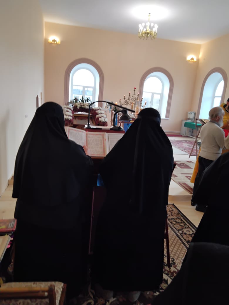 Божественная Литургия 15 октября 2023