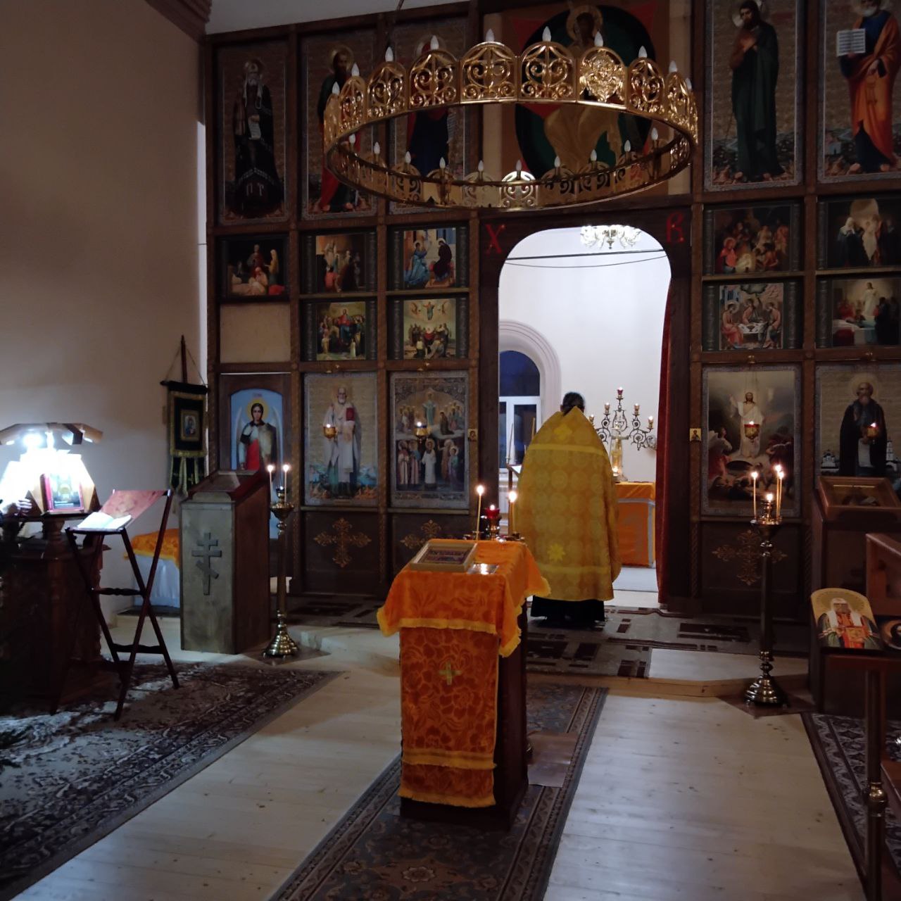 Новогодний молебен и Ночная Божественная Литургия 1 января 2026