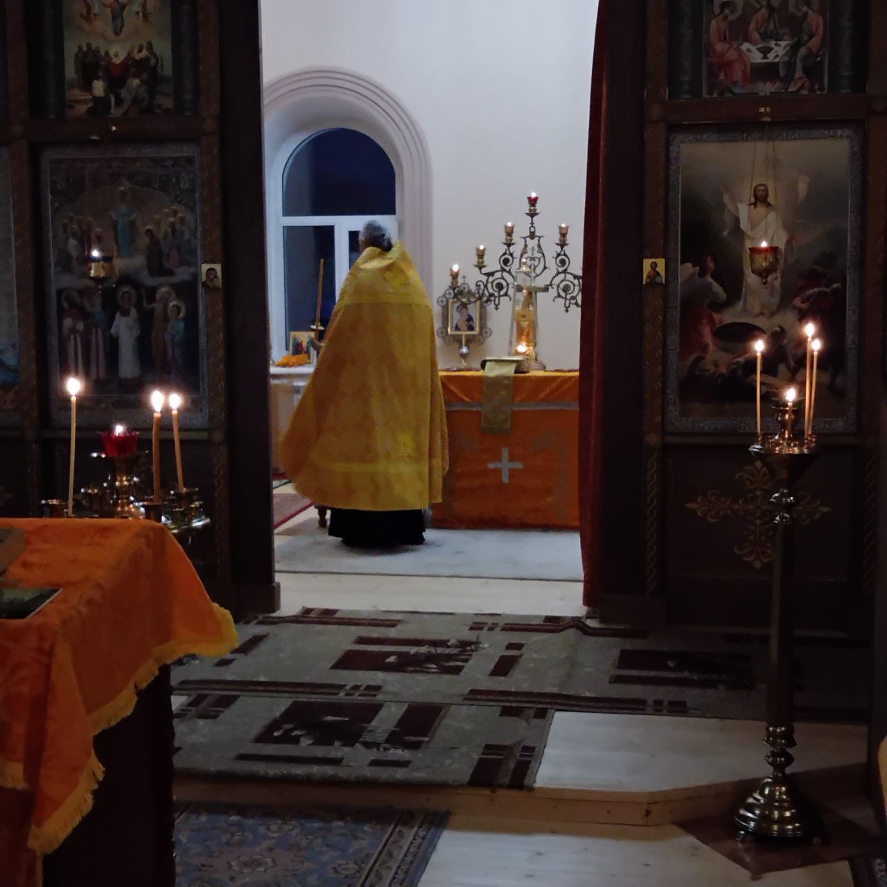 Новогодний молебен и Ночная Божественная Литургия 1 января 2026