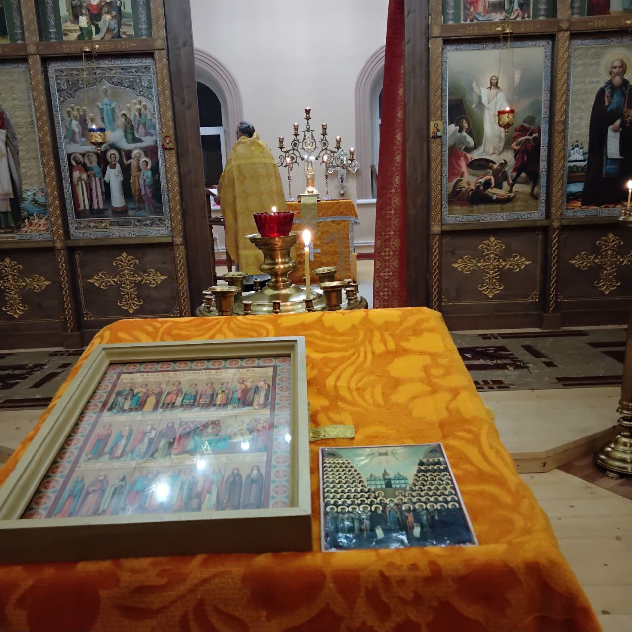 Новогодний молебен и Ночная Божественная Литургия 1 января 2026