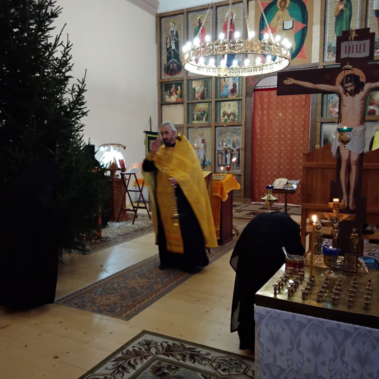 Новогодний молебен и Ночная Божественная Литургия 1 января 2026