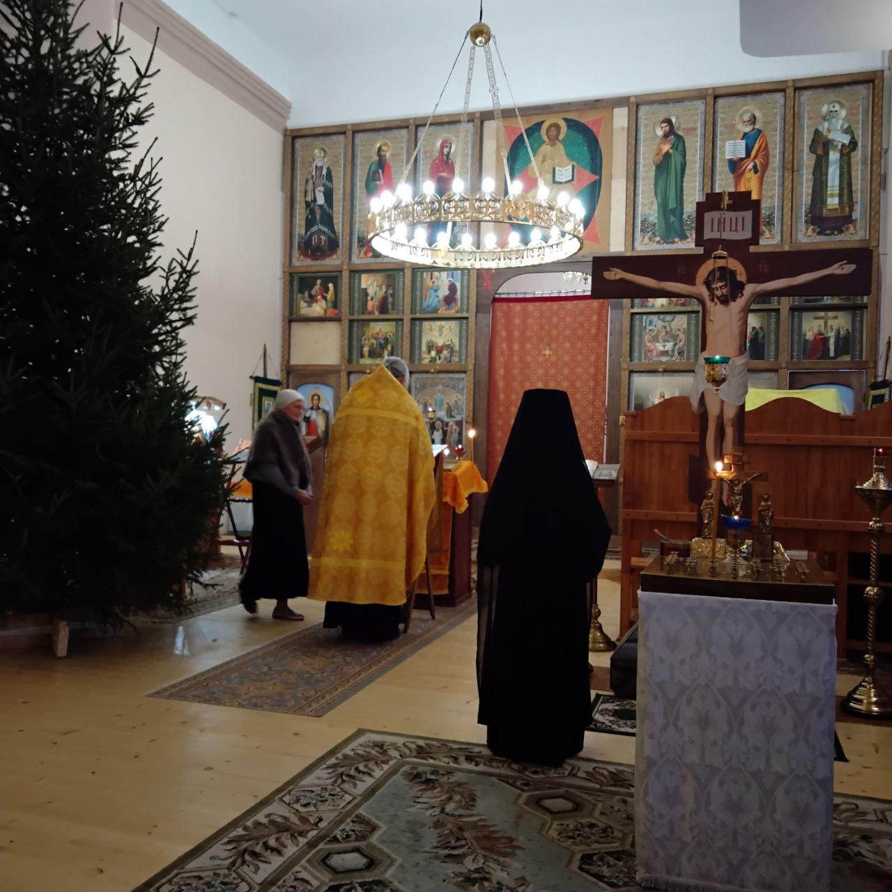 Новогодний молебен и Ночная Божественная Литургия 1 января 2026