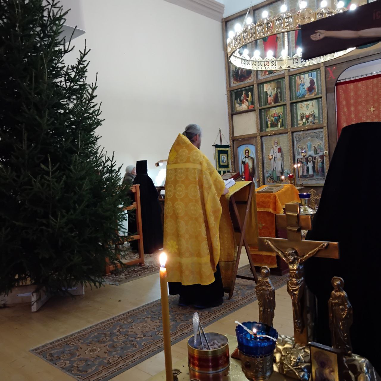 Новогодний молебен и Ночная Божественная Литургия 1 января 2026